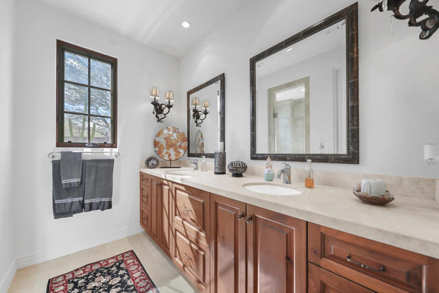 14 Santa Rosa Mountain Lane, Rancho Mirage, CA 92270