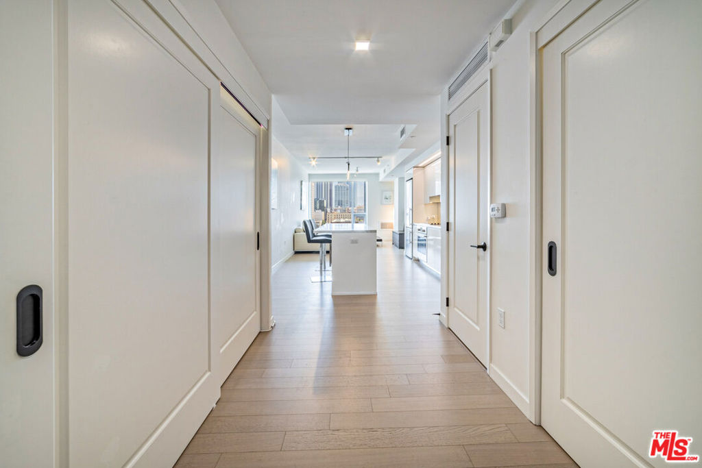 1050 S Grand Avenue 1308, Los Angeles, CA 90015