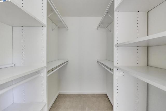 16660 Winding Blvd, San Leandro CA: https://media.crmls.org/mediaz/825302ba-1fef-4145-a3a6-aabff25d3aaf.jpg