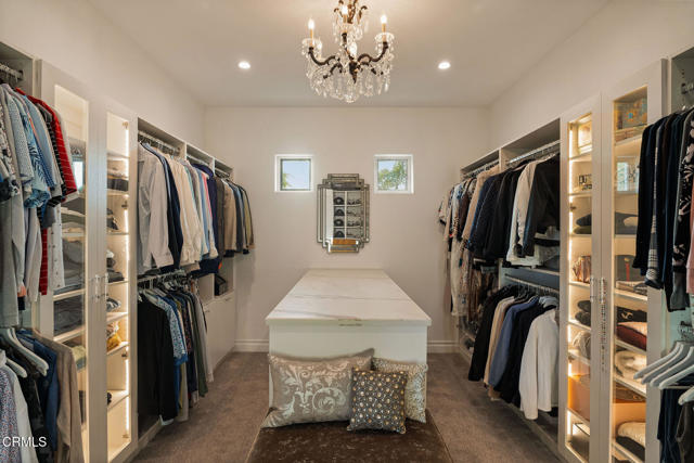 1069 Corte Barroso, Camarillo CA: https://media.crmls.org/mediaz/8253b7e4-c7f8-4b48-a191-2246cfe00135.jpg