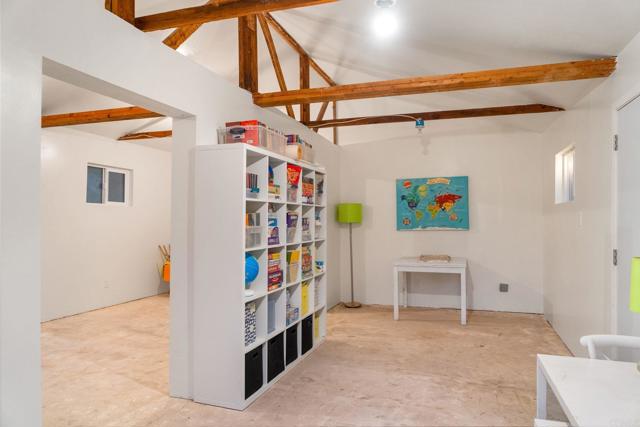 9115 Harmony Grove Road, Escondido CA: https://media.crmls.org/mediaz/8253f551-9319-454a-8fc6-625fcd3cd9c1.jpg