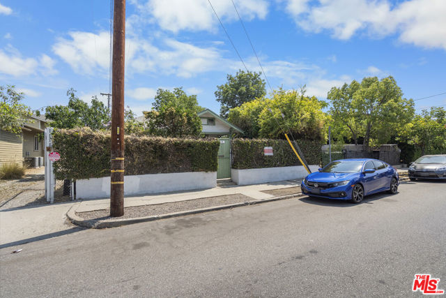 219 S Avenue 60, Los Angeles CA: https://media.crmls.org/mediaz/825425d5-dd3a-4fc1-a159-96f9917324e7.jpg