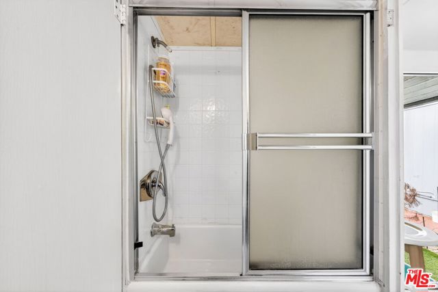 11250 Playa Street, Culver City CA: https://media.crmls.org/mediaz/8254f34d-e7ea-4370-812a-a31122134baf.jpg