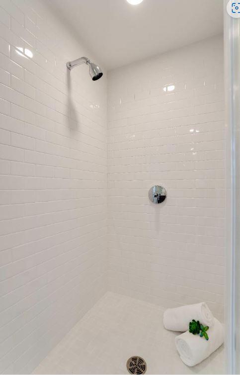 400 Mariners Island Boulevard, San Mateo CA: https://media.crmls.org/mediaz/82574783-8f82-420a-9baa-15297e06c712.jpg