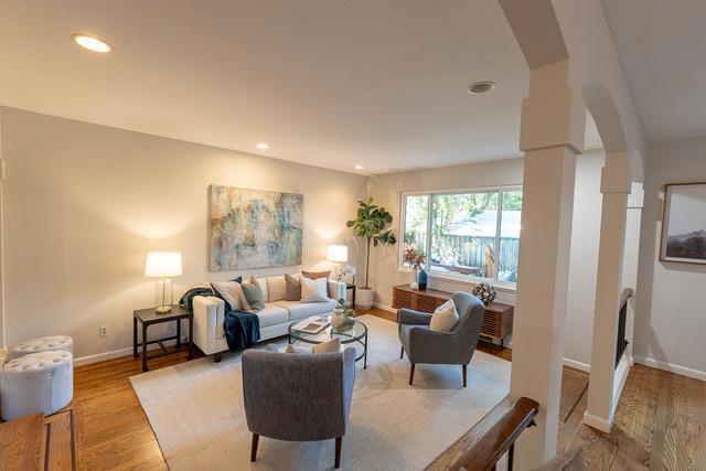 3523 Oak Drive, Menlo Park CA: https://media.crmls.org/mediaz/82574acc-a71e-4daf-8ae8-2566106d2efa.jpg