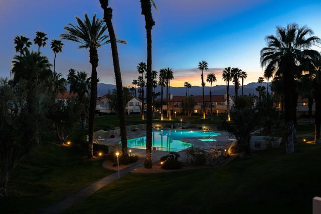247 Vista Royale W Circle, Palm Desert CA: https://media.crmls.org/mediaz/82580bd9-dec0-47bf-ab75-413c1cfd6441.jpg