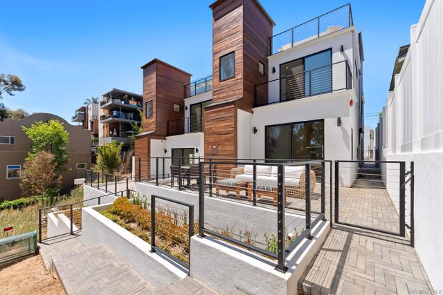 1034 Pennsylvania Avenue, San Diego, California 92103, 3 Bedrooms Bedrooms, ,3 BathroomsBathrooms,Single Family Residence,For Sale,Pennsylvania Avenue,250039282SD