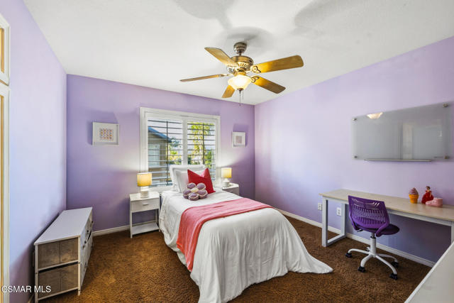 Image 42 of 51 For 490 Peter Place