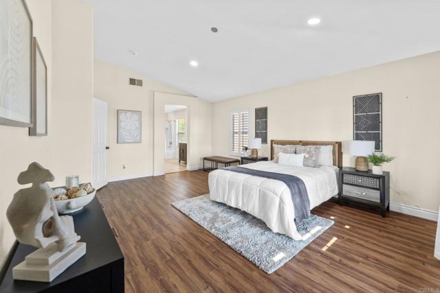 858 Via Barquero, San Marcos CA: https://media.crmls.org/mediaz/8258ecb3-8b3e-4e4d-acbc-75e3fb8d6ef3.jpg