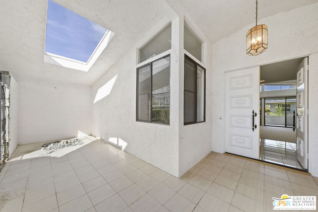 MLS #25630087PS image #2