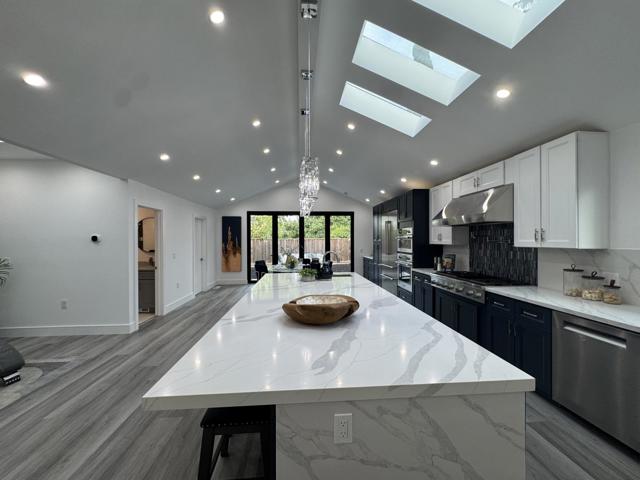 3211 Pentland Court, San Jose CA: https://media.crmls.org/mediaz/825c39d2-93e5-436b-90ad-f6418e1e9893.jpg