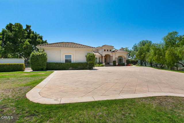 2625 Marvella Court, Camarillo CA: https://media.crmls.org/mediaz/825cb329-46c7-4b25-a06b-f79bf08b17ee.jpg