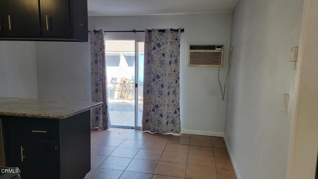 Detail Gallery Image 4 of 16 For 153 W Cascade Dr #D,  Rialto,  CA 92376 - 2 Beds | 1 Baths