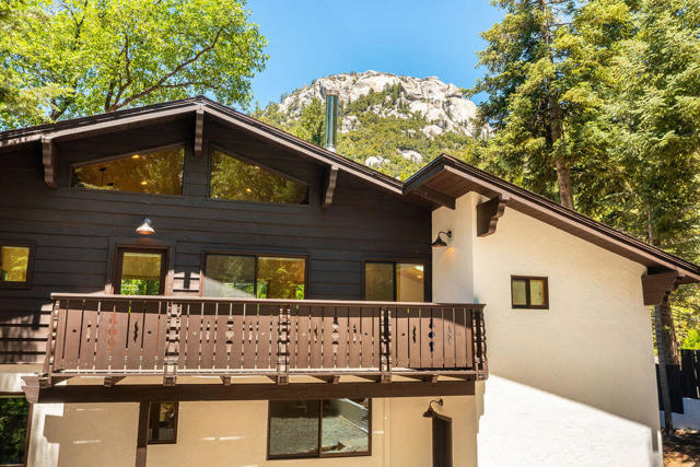 24718 Fern Valley Road, Idyllwild CA: https://media.crmls.org/mediaz/825dc442-d79e-4728-b9a9-01143cb11e04.jpg