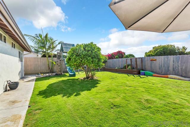 3978 Shenandoah Dr, Oceanside CA: https://media.crmls.org/mediaz/825df1fc-a805-430c-99dd-9c0975f578bf.jpg