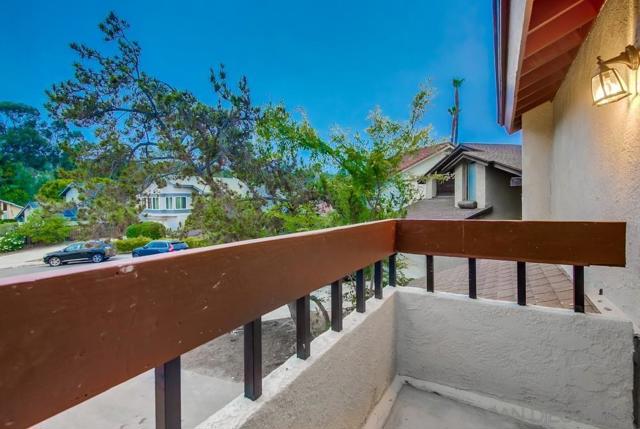 4512 Terraza Ct, San Diego CA: https://media.crmls.org/mediaz/825e15af-35ed-4cd0-9176-9e69feb8f87b.jpg