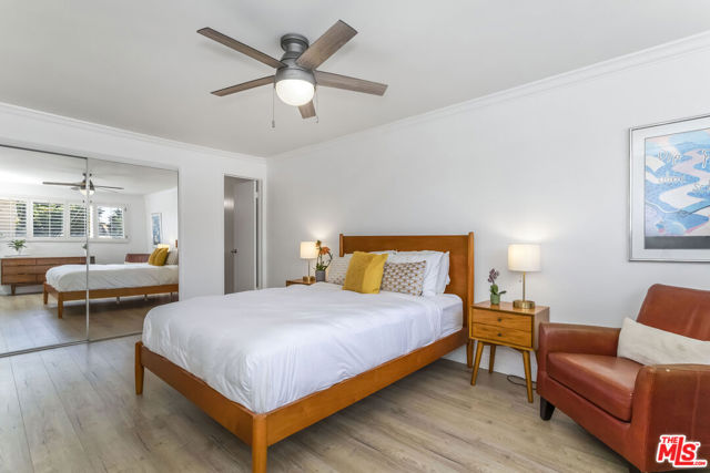 428 Hill Street, Santa Monica CA: https://media.crmls.org/mediaz/825e61b9-6e7f-4ae0-ac73-b2755ad061e8.jpg