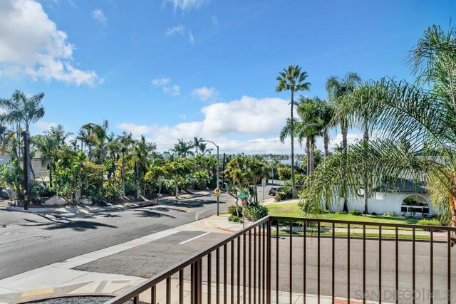 4502 Milton St, San Diego CA: https://media.crmls.org/mediaz/825ec306-aa44-4600-8de1-3b6e93754467.jpg