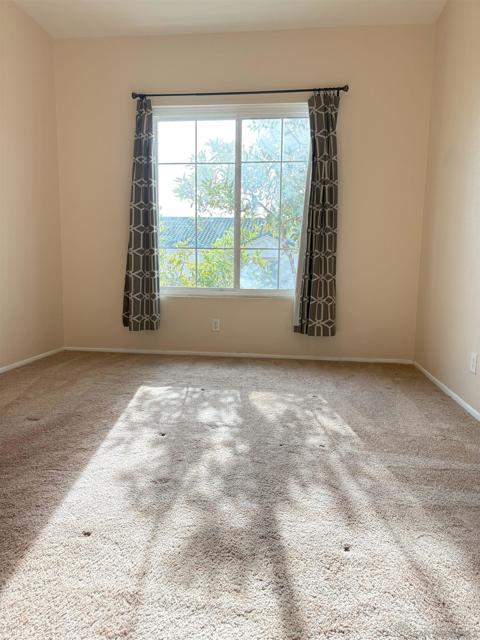 Image 13 of 22 For 12360 Carmel Country Rd  301