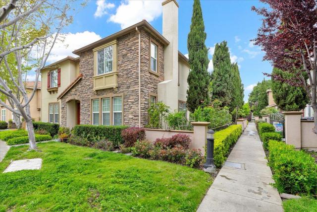 541 Ravenna Way, Hayward CA: https://media.crmls.org/mediaz/825ef5fa-eb3f-4287-a53f-5a822f072b05.jpg