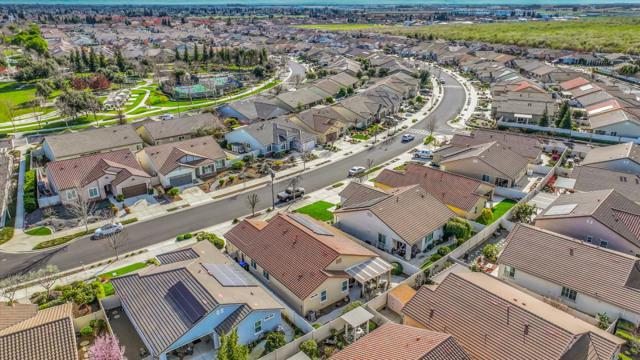 1467 Chestnut Hill Drive, Manteca CA: https://media.crmls.org/mediaz/825f55b1-deae-4ea2-9c62-a68c4ef01b62.jpg