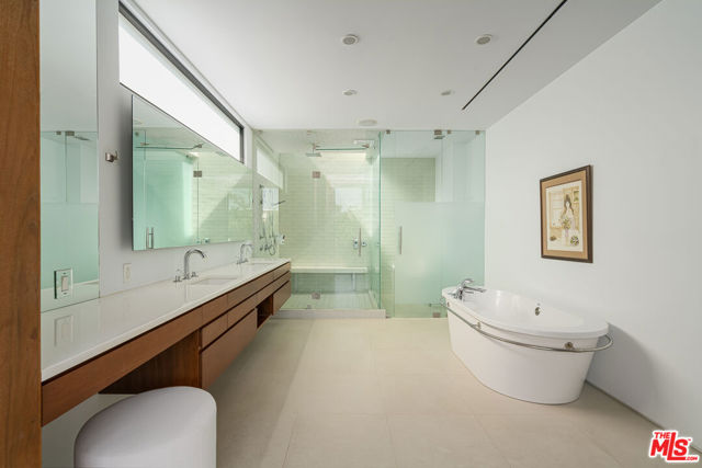 128 S Almont Drive, Los Angeles CA: https://media.crmls.org/mediaz/825fe0c9-1b73-4f24-984a-6219fefb8165.jpg