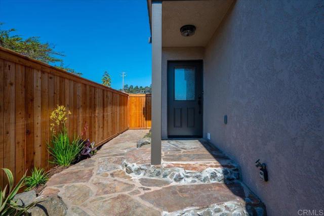 Detail Gallery Image 10 of 52 For 1980 Sherwood Dr, Cambria,  CA 93428 - 2 Beds | 2 Baths