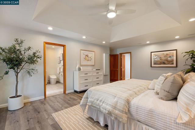 1834 Ivanhoe Ave, Lafayette CA: https://media.crmls.org/mediaz/8260f856-97d0-49d9-ab49-96ef7f07b439.jpg