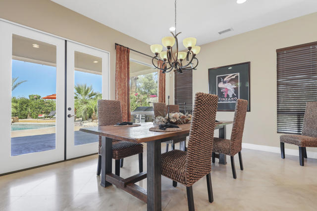 74102 Via Venezia, Palm Desert CA: https://media.crmls.org/mediaz/82621e30-d0f8-417a-968b-2d42b8463477.jpg