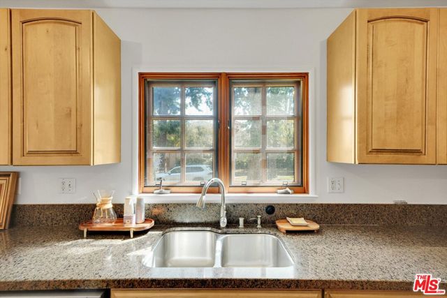 4300 Laurelgrove Avenue, Studio City CA: https://media.crmls.org/mediaz/82626a20-4fbf-44ab-a4ce-fbd9dca4432e.jpg