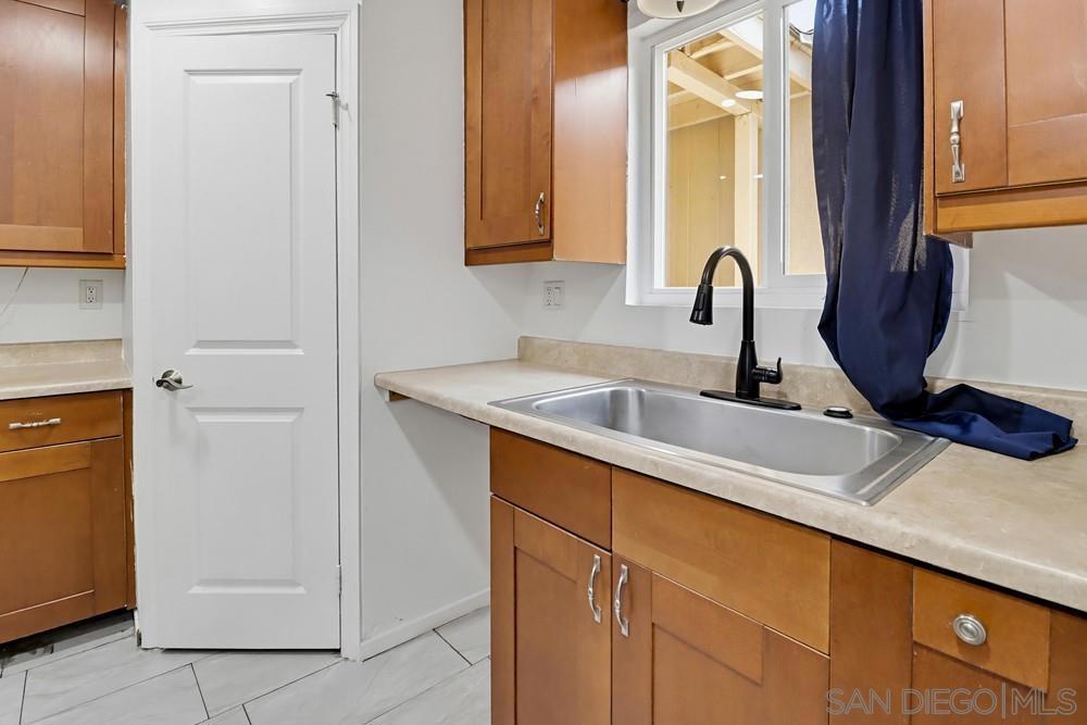 3095 L St - photo 15