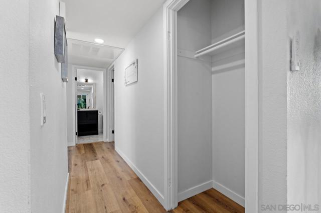 1817 E Grand ave, Escondido CA: https://media.crmls.org/mediaz/826298c2-00ed-4594-91d2-542a5b0453fe.jpg