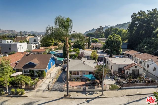 2660 Newell Street, Los Angeles, California 90039, ,Multi-Family,For Sale,Newell,25602195