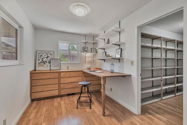 1081 Oak Street, Hollister CA: https://media.crmls.org/mediaz/82674817-842f-49e6-b24c-7fa623f4e0c0.jpg