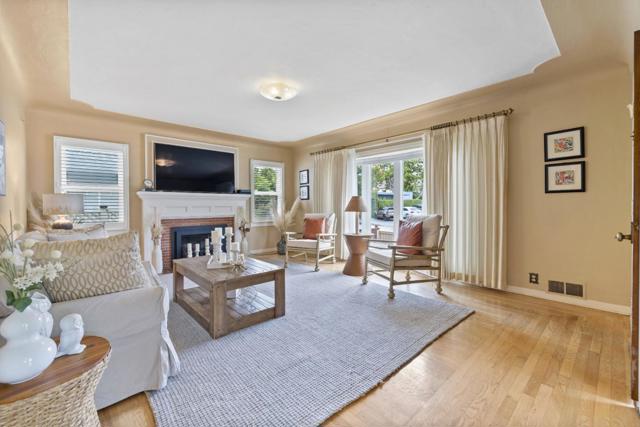 233 Rigg Street, Santa Cruz CA: https://media.crmls.org/mediaz/826773eb-4fa2-4d7e-95ef-093081bfff3f.jpg