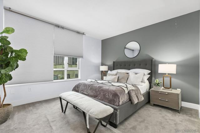 850 Beech St, San Diego CA: https://media.crmls.org/mediaz/82684f2f-93e1-460d-a2a5-bccfdb92ed3a.jpg