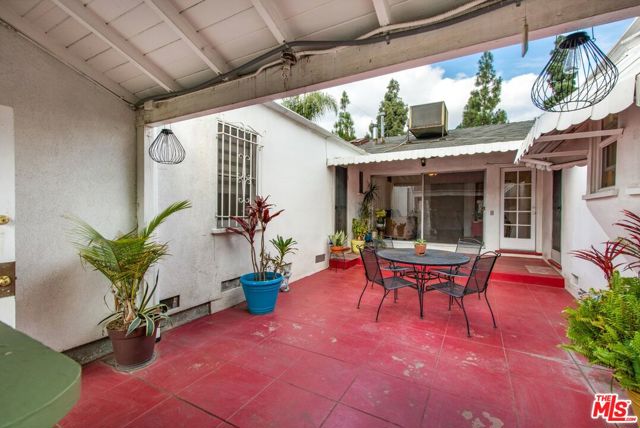 3408 W Martin Luther King Jr Boulevard, Los Angeles CA: https://media.crmls.org/mediaz/826962e8-240c-41c9-be88-8b079f3b8864.jpg