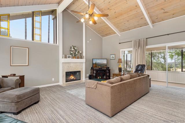 24 Via Alta Vis, Bonsall CA: https://media.crmls.org/mediaz/826a2af1-a02d-47d0-a9bd-af4d2604d79b.jpg