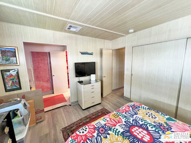 272 Araby Street, Palm Springs CA: https://media.crmls.org/mediaz/826b0a2f-6033-4de8-a6da-be330d3e8a50.jpg
