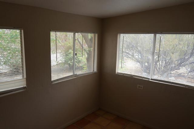 11022 West Drive, Morongo Valley CA: https://media.crmls.org/mediaz/826bfa41-8137-47b4-a409-fa5af94cd0b1.jpg