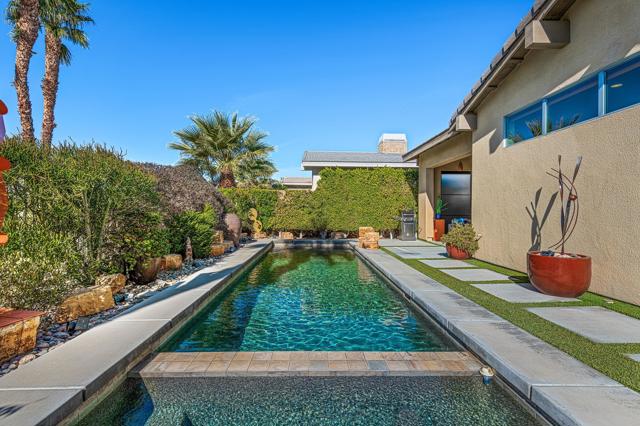 1275 Passage Street, Palm Springs CA: https://media.crmls.org/mediaz/826cf6e2-d177-4ac8-9601-b09c42187041.jpg