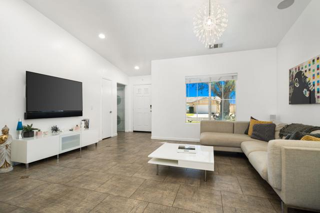 47375 Mangrove Street, Indio CA: https://media.crmls.org/mediaz/826d2ff1-53c0-4088-894c-79fcd1448688.jpg