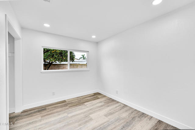 Detail Gallery Image 12 of 24 For 2060 Sweetland St, Oxnard,  CA 93033 - 4 Beds | 2 Baths