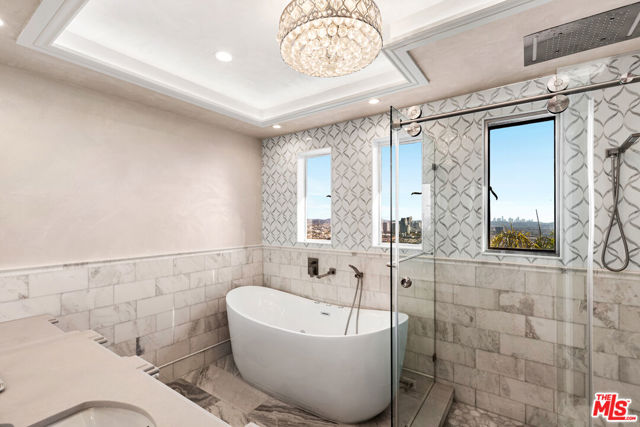 330 Kempton Road, Glendale CA: https://media.crmls.org/mediaz/826eaafc-776a-4550-b246-6425e85a7689.jpg