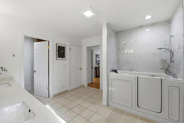 Image 22 of 44 For 7027 Brooktree Way