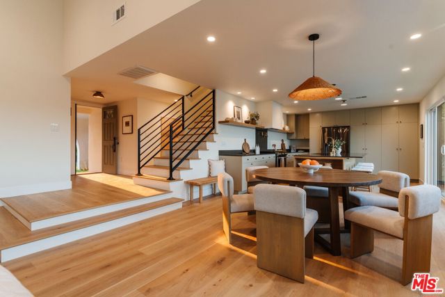 29204 Deep Shadow Drive, Agoura Hills CA: https://media.crmls.org/mediaz/826ef284-ded9-4f41-aba4-9be6e2b8c4c4.jpg