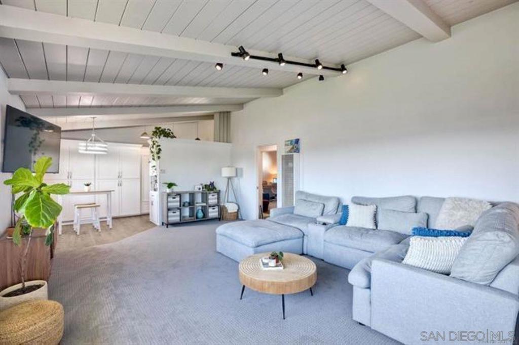 MLS #250043716SD image #14