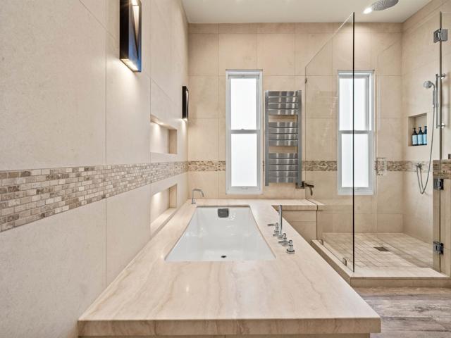 8477 El Paseo Grande, La Jolla CA: https://media.crmls.org/mediaz/82714bdc-6337-4ec5-9c18-f6dd39c8c71f.jpg