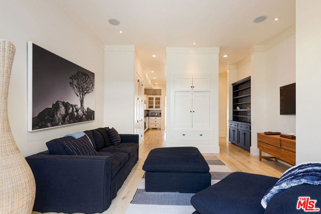 MLS #26849285 image #33