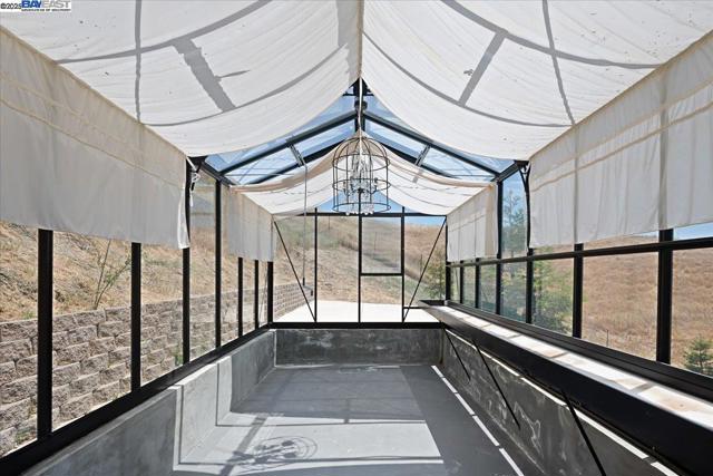 325 Bollinger Estates Ct, San Ramon CA: https://media.crmls.org/mediaz/8273630e-8955-402c-bc2f-b1f0d4d48e42.jpg
